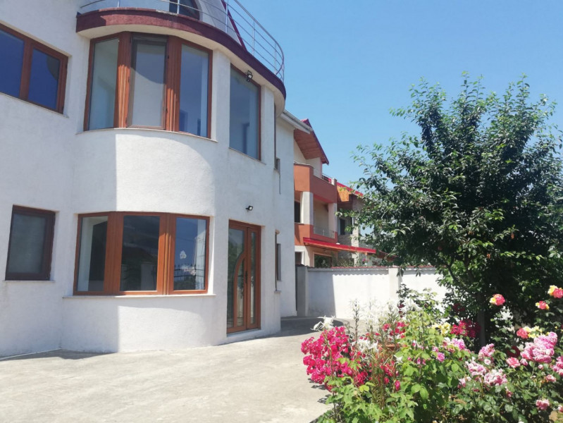 Vanzare vila P+1+M Mamaia Sat