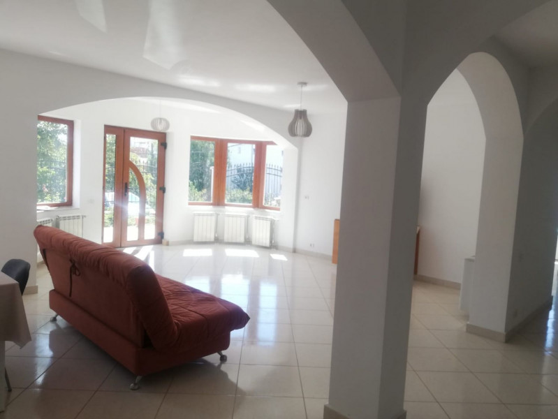 Vanzare vila P+1+M Mamaia Sat