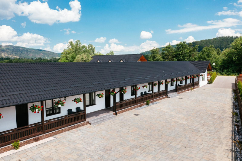 Vanzare - investitie la cheie - pensiune Voronet 8 camere 2023 - totul nou!