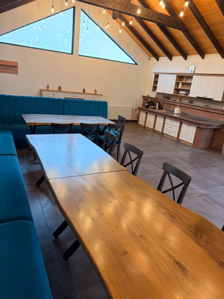 Vanzare - investitie la cheie - pensiune Voronet 8 camere 2023 - totul nou!