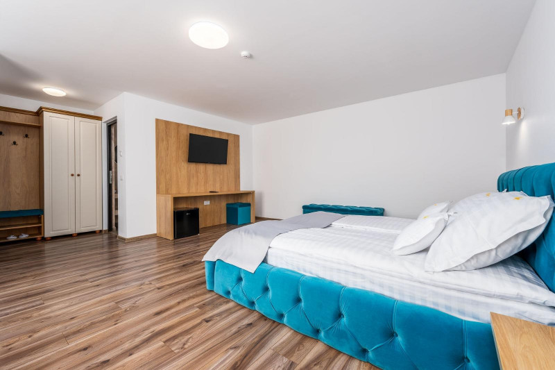 Vanzare - investitie la cheie - pensiune Voronet 8 camere 2023 - totul nou!