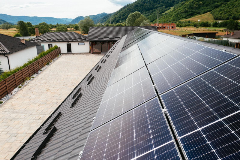 Vanzare - investitie la cheie - pensiune Voronet 8 camere 2023 - totul nou!