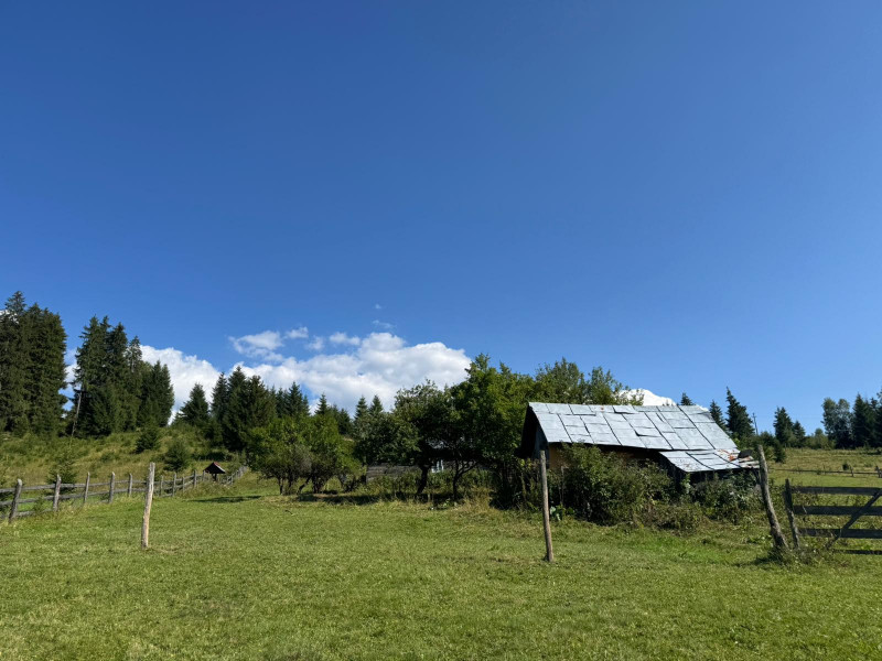 Vanzare 33400 parcelat- 18 loturi - Plaiul Sarului la sosea- microdezvoltare