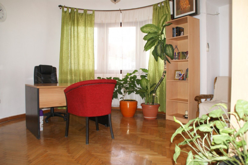 Vanzare duplex in vila interbelica