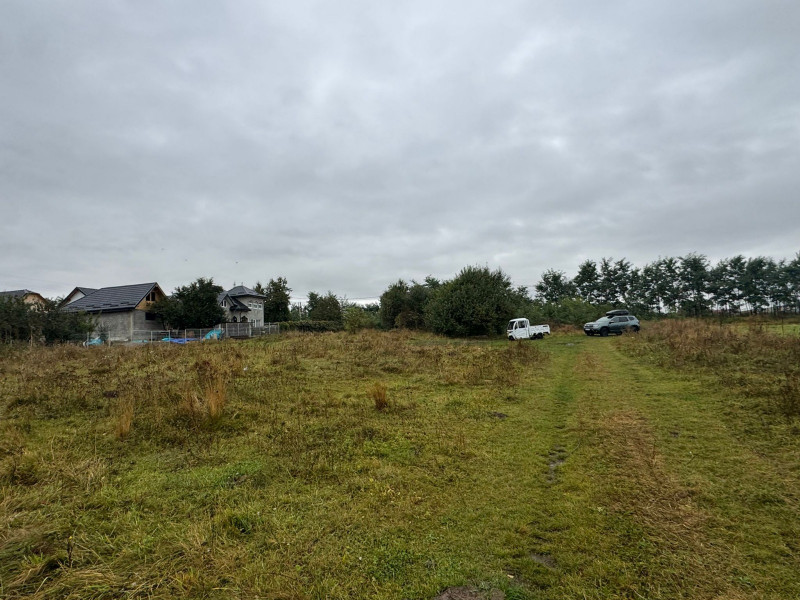 Vanzare 10.000 mp teren Liteni Suceava- la strada -potrivit proiect fonduri