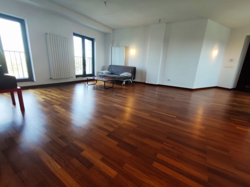 Inchiriere apartament 4 camere Evocasa Selecta