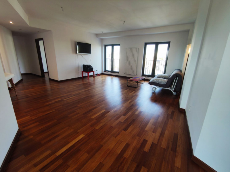 Inchiriere apartament 4 camere Evocasa Selecta