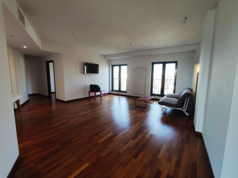 Inchiriere apartament 4 camere Evocasa Selecta