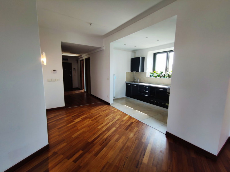 Inchiriere apartament 4 camere Evocasa Selecta