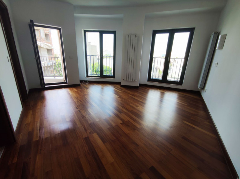 Inchiriere apartament 4 camere Evocasa Selecta