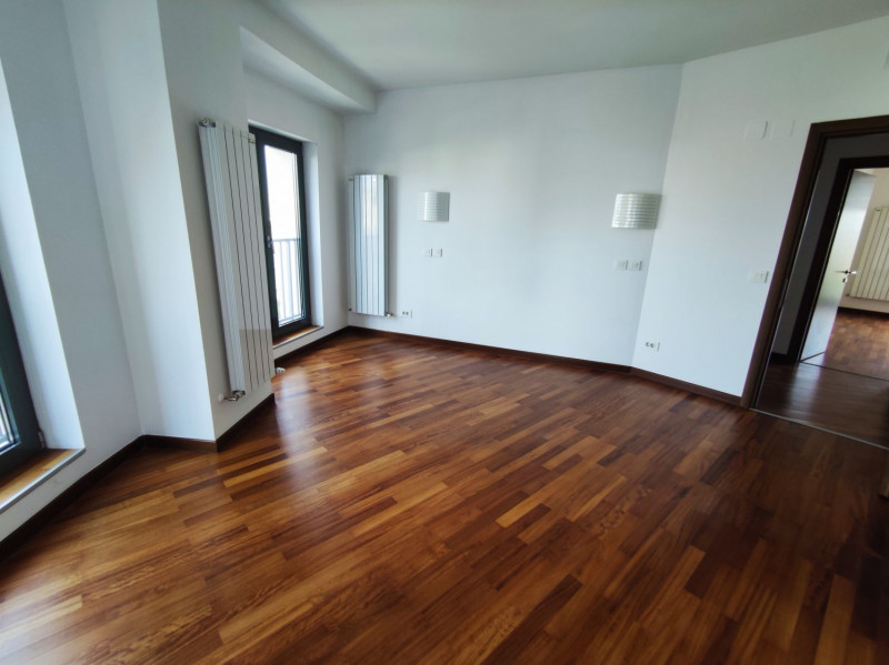 Inchiriere apartament 4 camere Evocasa Selecta