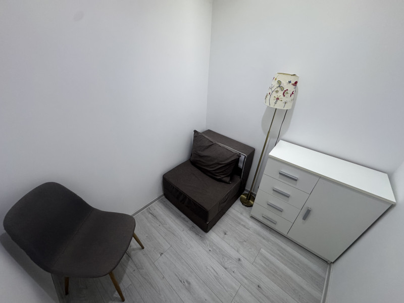 Garsoniera de pe strada Visinilor