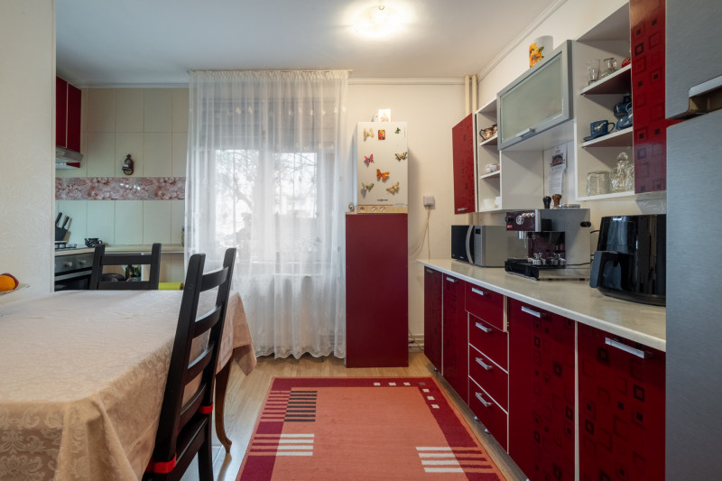 Apartament 4 camere, ultracentral Otopeni