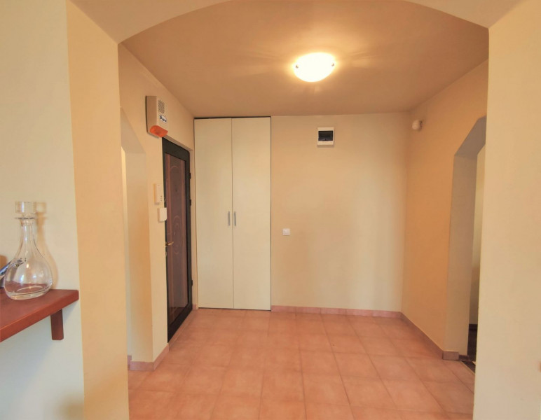 Vanzare apartament 3 camere Aparatorii Patriei