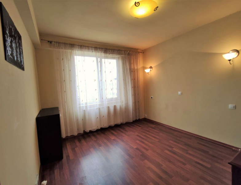 Vanzare apartament 3 camere Aparatorii Patriei