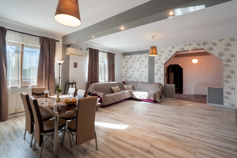 Casa de familie in Saftica