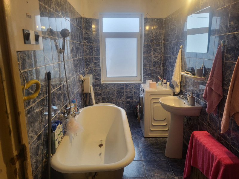 Apartament 5 camere Moșilor - Corbeni