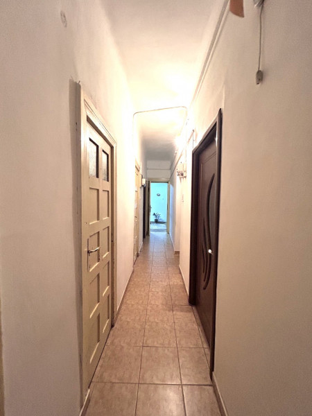 Apartament 5 camere Moșilor - Corbeni