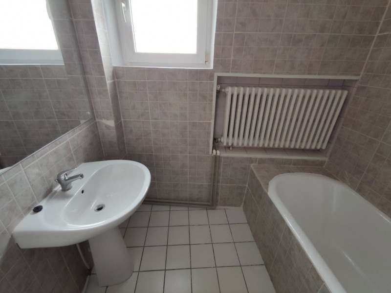 Inchiriere apartament 2 camere Eminescu Romana