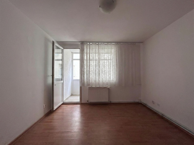 VANZARE 3 CAM, JEAN STERIADI, PARTER, DECOMANDAT