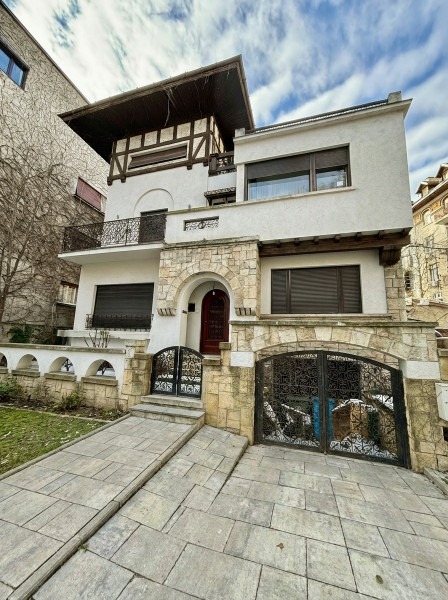 Vila mediteraneană la Grădina Icoanei