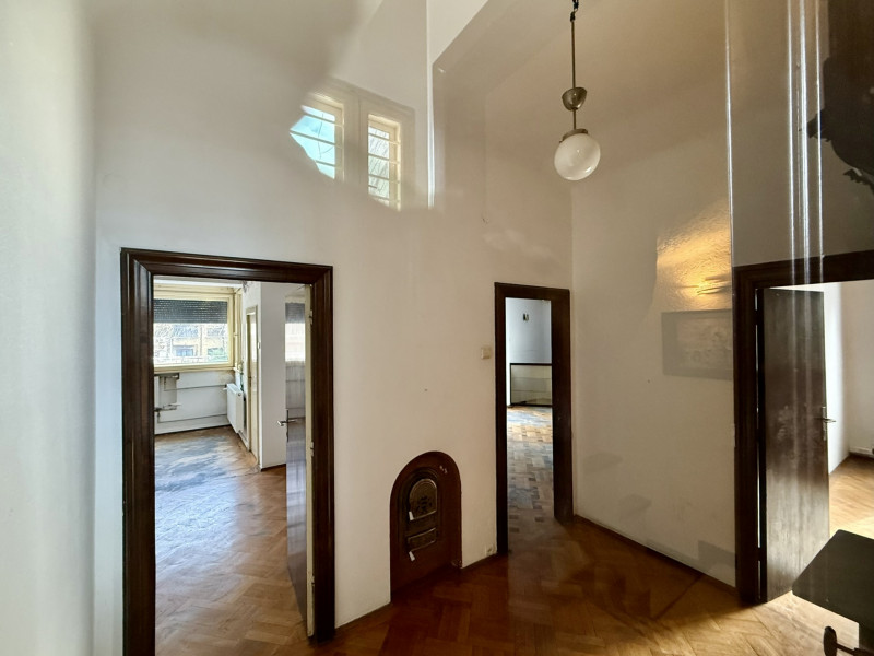 Vila mediteraneană la Grădina Icoanei