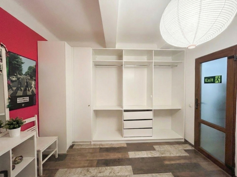 VAND TREI CAMERE, DECOMANDAT, MUNCII-CALARASILOR 