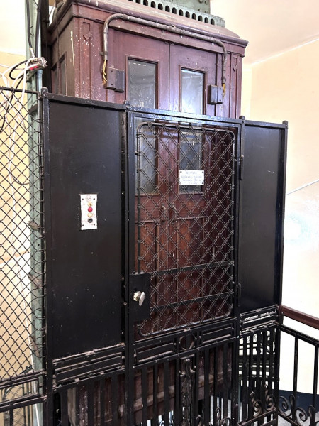 Apartament 5 camere Moșilor - Corbeni