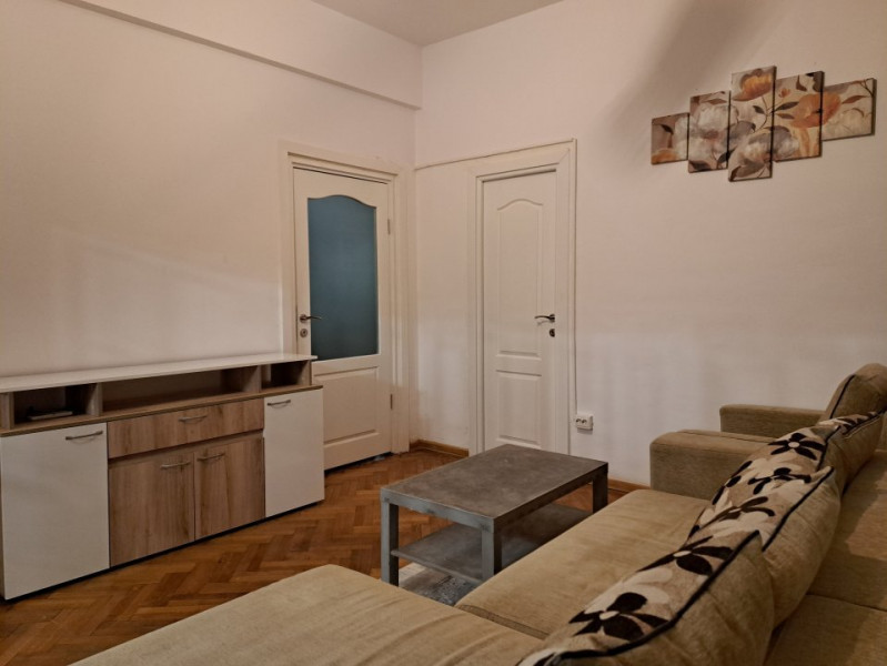 4-ROOM APART IN THE CENTRAL AREA OF THE CITY/APART 4 CAMERE ARMENEASCA