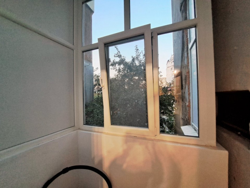 4-ROOM APART IN THE CENTRAL AREA OF THE CITY/APART 4 CAMERE ARMENEASCA