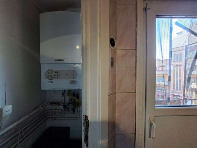 4-ROOM APART IN THE CENTRAL AREA OF THE CITY/APART 4 CAMERE ARMENEASCA
