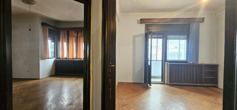 Un apartament plin de emoție in imobil istoric