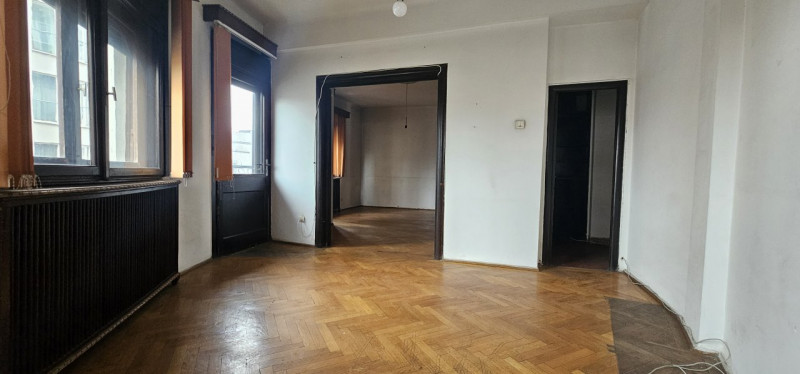 Un apartament plin de emoție in imobil istoric