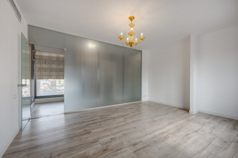Penthouse | 181.35 MP | Piata Romana | Aurel Vlaicu