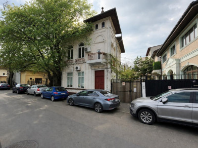 Apartament 2 camere în vilă | Ultracentral | Dacia – Toamnei 