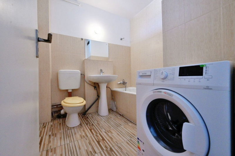 Vanzare apartament 2 camere Bd.Maresal Averescu nr.5, vedere spate