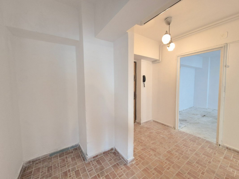 Apartament decomandat 2 camere, 60MP,  etaj 1, Calea Dorobanților!