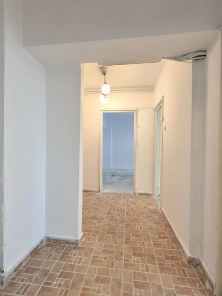 Apartament decomandat 2 camere, 60MP,  etaj 1, Calea Dorobanților!