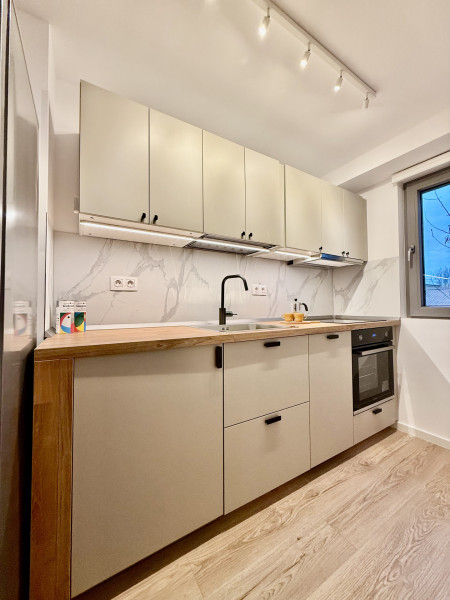 Prima inchiriere 2 camere bloc nou Lacul Tei