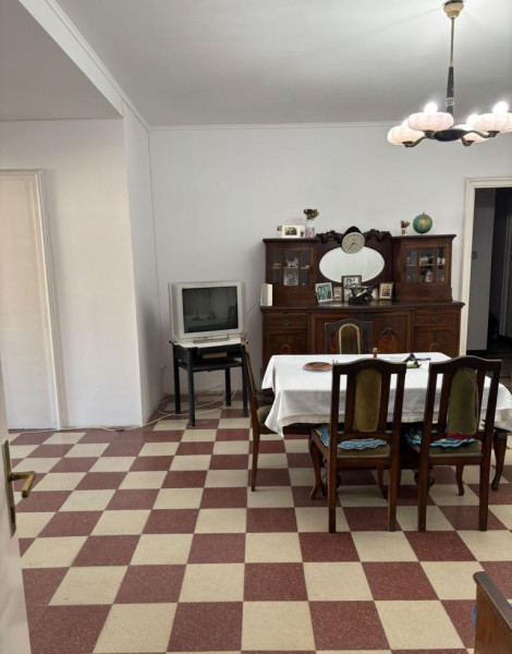 Vânzare Imobil Apartament în vila P+2, etaj 2