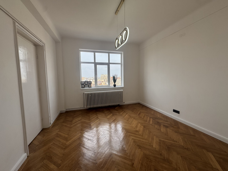 Bijuterie interbelică în centru