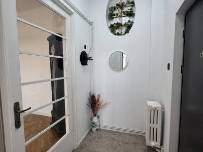 Bijuterie interbelică în centru