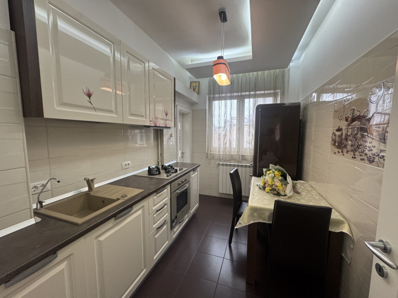 Apartament spațios și liniștit lângă Cismigiu