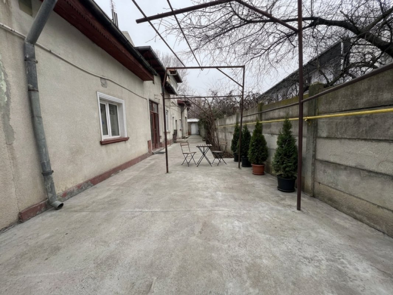 Grădină Botanica 306 mp teren 130 utili 6 camere 8 min metrou supraînălțare 