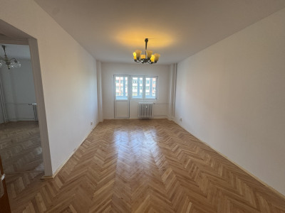 Apartament rar la vanzare