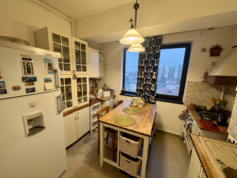 Vânzare apartament luminos