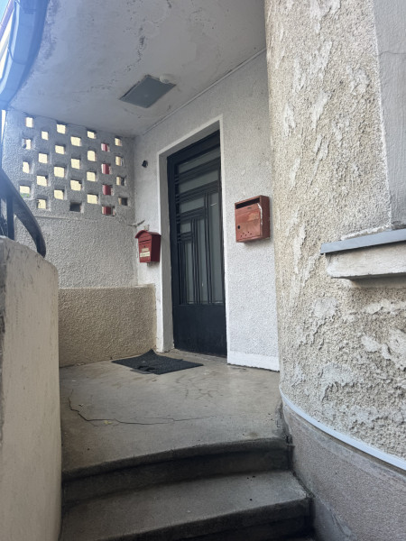 Apartament boem pe o intrare linistita
