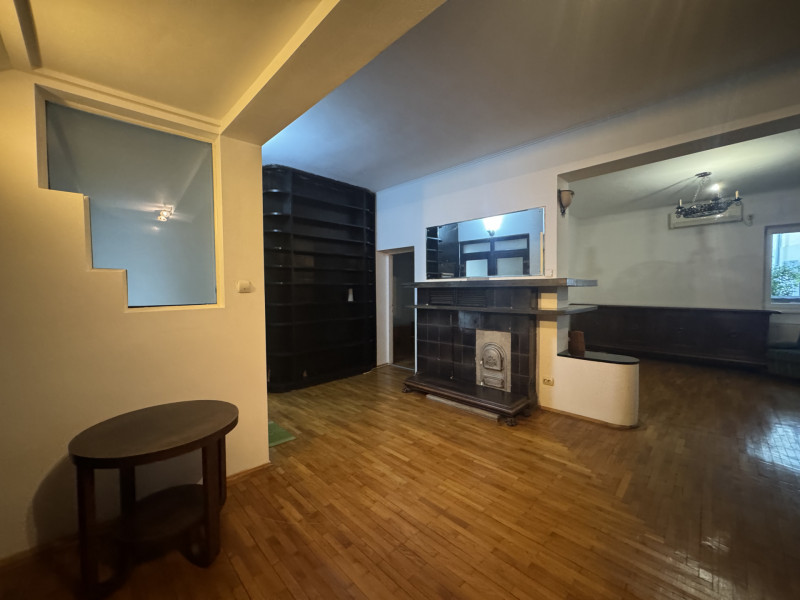 Apartament boem pe o intrare linistita