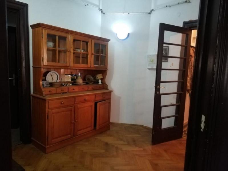 Vanzare apartament 2 camere Mosilor