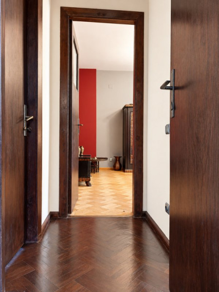MAI mult decât un Apartament | 188 mp și CURTE în Domenii la 10 minute de Metrou
